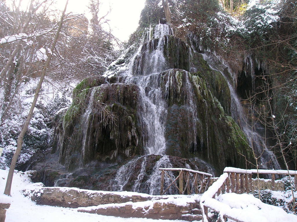 Casa Rural Ruta Del Agua 4 Hab Al Lado Monasterio De Piedra Munébrega Exterior photo